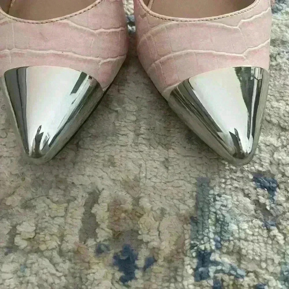 Like New Attitude pump by Jay Manuel size  9 - Picture 3 of 10